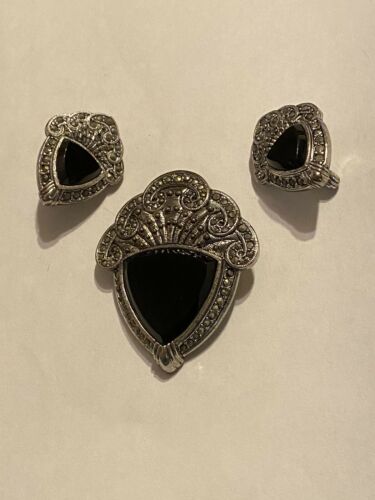 Vintage Art Deco Silver-tone And Black Monet Brooch And Clip Earrings Set